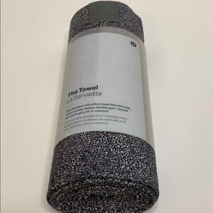 🌹 HP 🌹 NWT Lululemon The Towel